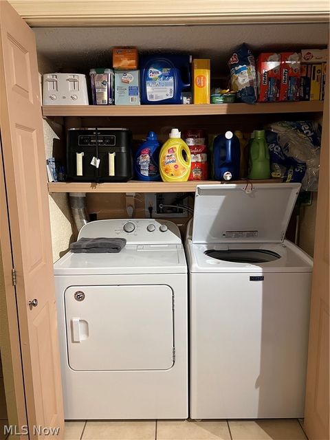 Tiny photo for 705 Lakeview Dr, Cortland, OH 44410 (MLS # 5190943)