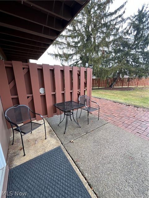 Tiny photo for 705 Lakeview Dr, Cortland, OH 44410 (MLS # 5190943)