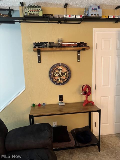 Tiny photo for 705 Lakeview Dr, Cortland, OH 44410 (MLS # 5190943)