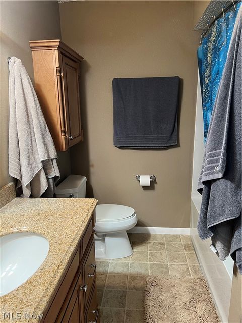 Tiny photo for 705 Lakeview Dr, Cortland, OH 44410 (MLS # 5190943)