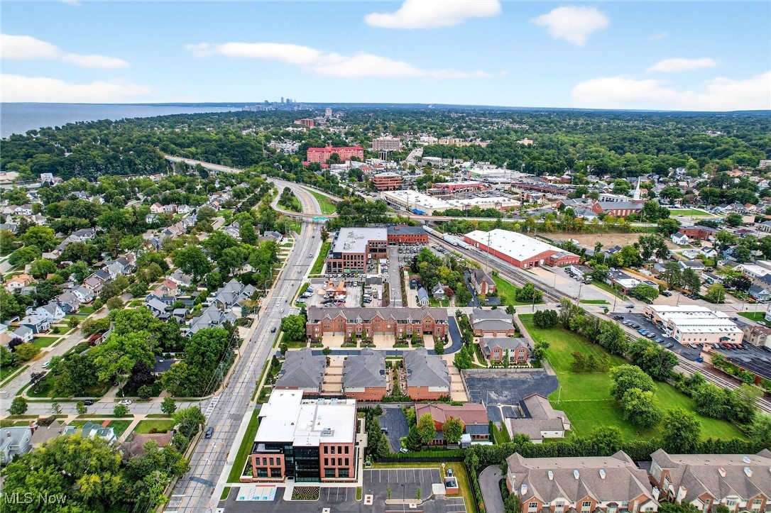 Rocky River, Ohio 44116, United States, 3 Bedrooms Bedrooms, ,4 BathroomsBathrooms,Residential,Pending,204594