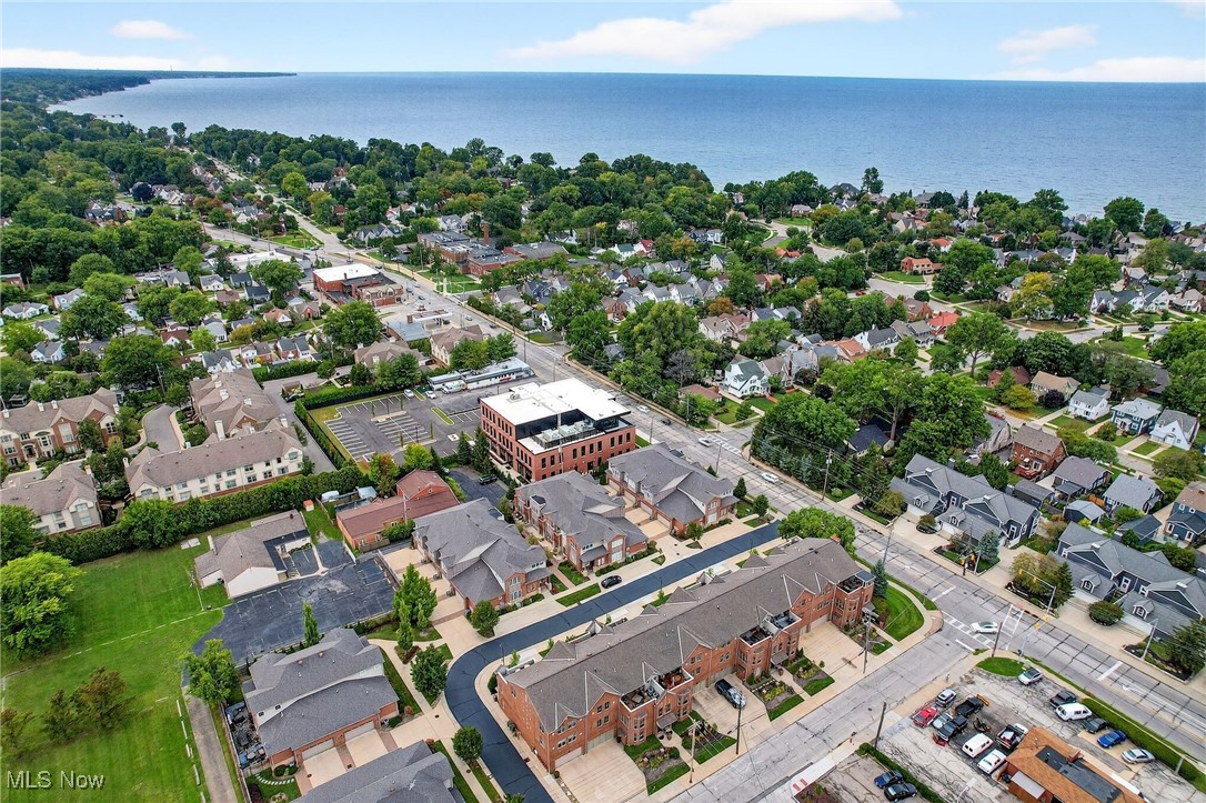 Rocky River, Ohio 44116, United States, 3 Bedrooms Bedrooms, ,4 BathroomsBathrooms,Residential,Pending,204594