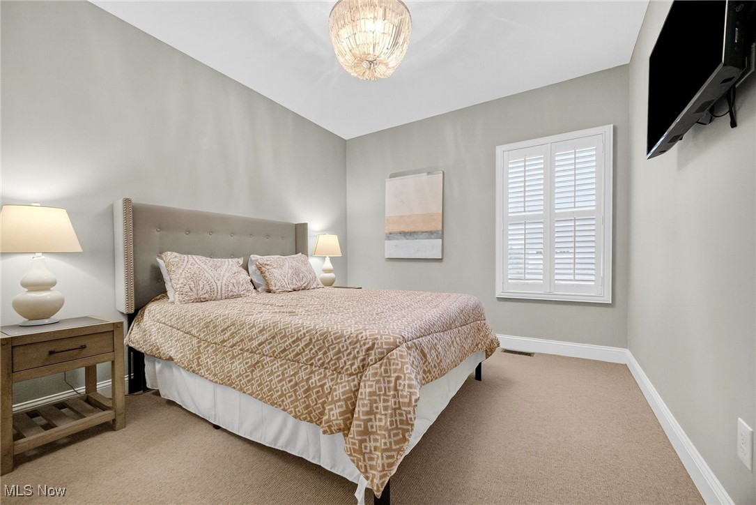 Rocky River, Ohio 44116, United States, 3 Bedrooms Bedrooms, ,4 BathroomsBathrooms,Residential,Pending,204594