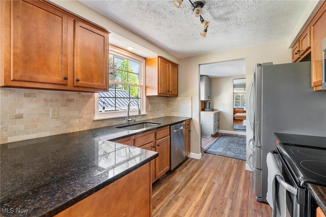 5485 Diana Lynn Drive, Stow, Ohio image 8
