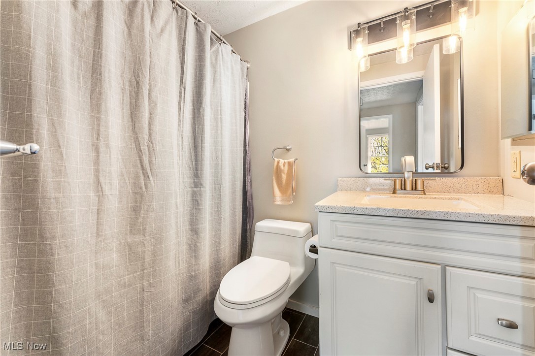 5485 Diana Lynn Drive, Stow, Ohio image 28