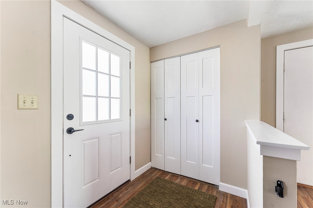 5485 Diana Lynn Drive, Stow, Ohio image 4