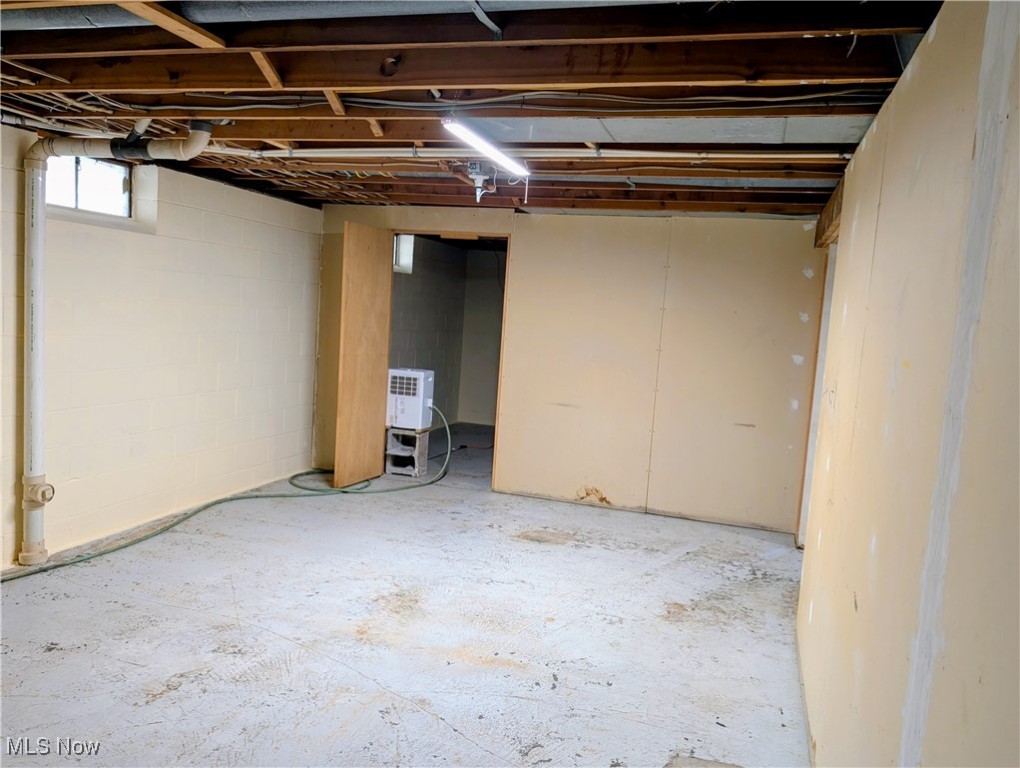 14864 Hayes Road, Middlefield, Ohio image 31