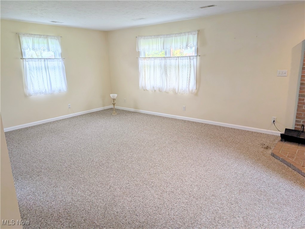 14864 Hayes Road, Middlefield, Ohio image 5