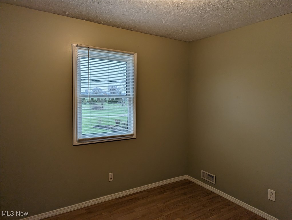 14864 Hayes Road, Middlefield, Ohio image 15