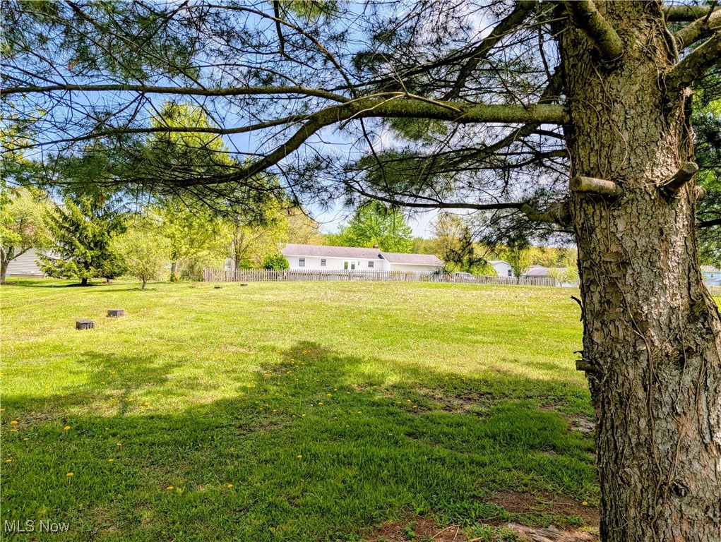 14864 Hayes Road, Middlefield, Ohio image 25