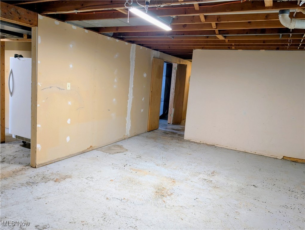 14864 Hayes Road, Middlefield, Ohio image 30
