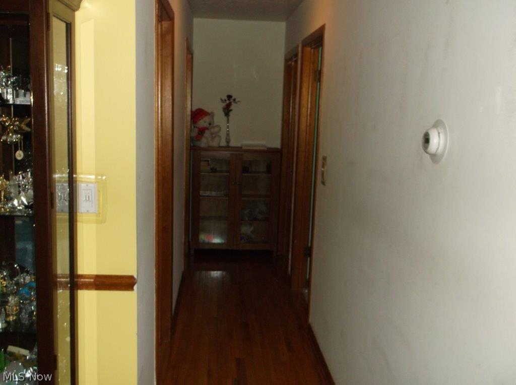 J & R Bldg Co - Residential