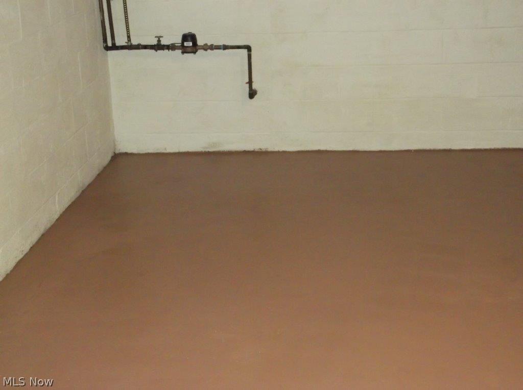 J & R Bldg Co - Residential