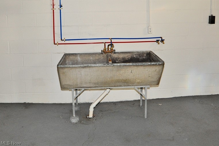 Rocky River 02 - Residential