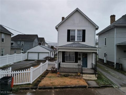 408 15 Street Wellsville OH 43968