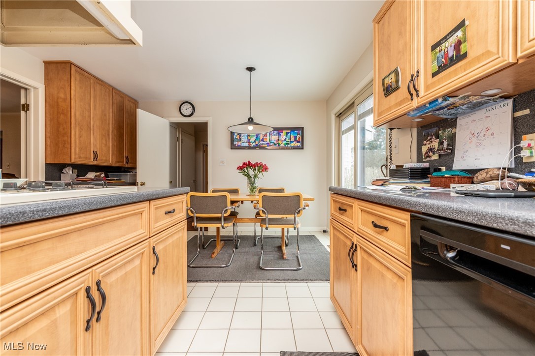 25102 Wimbledon Road, Beachwood, Ohio image 11