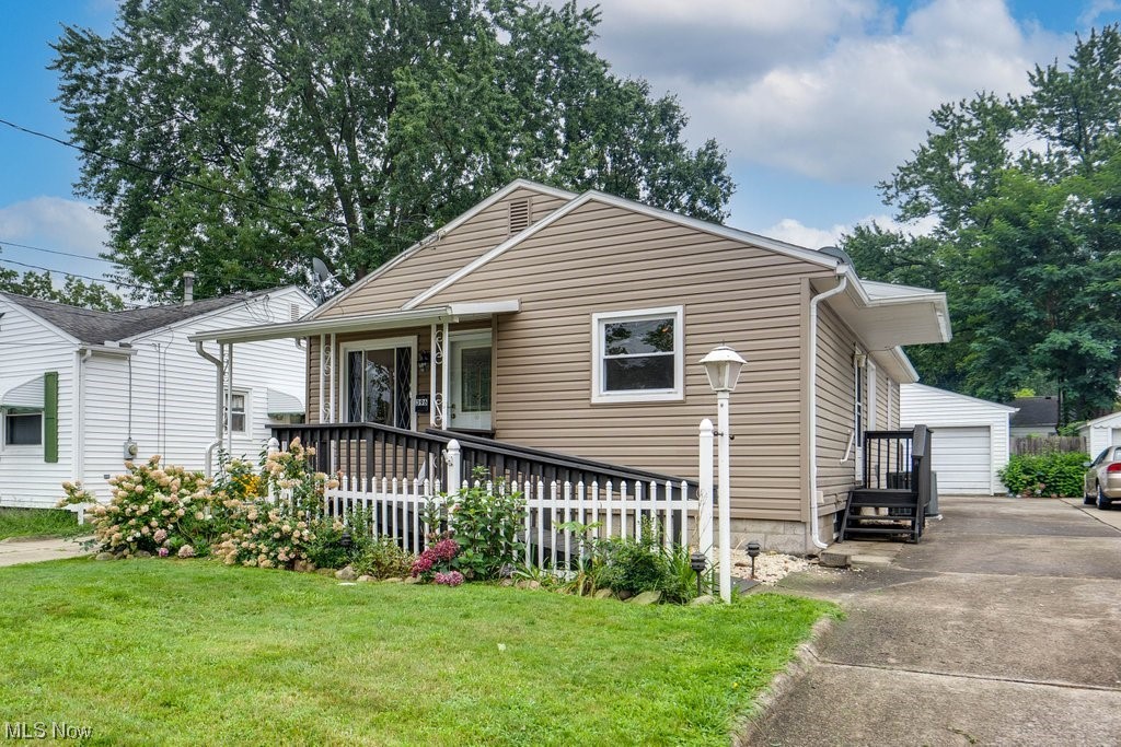 William A Johnstons Allenside - Residential