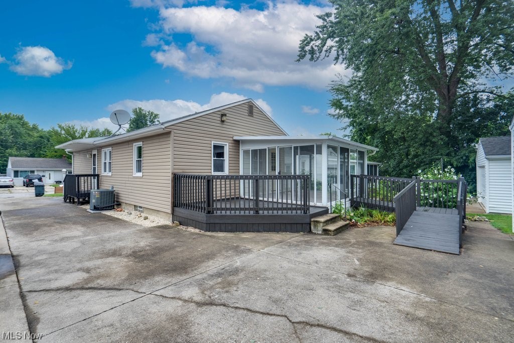 William A Johnstons Allenside - Residential