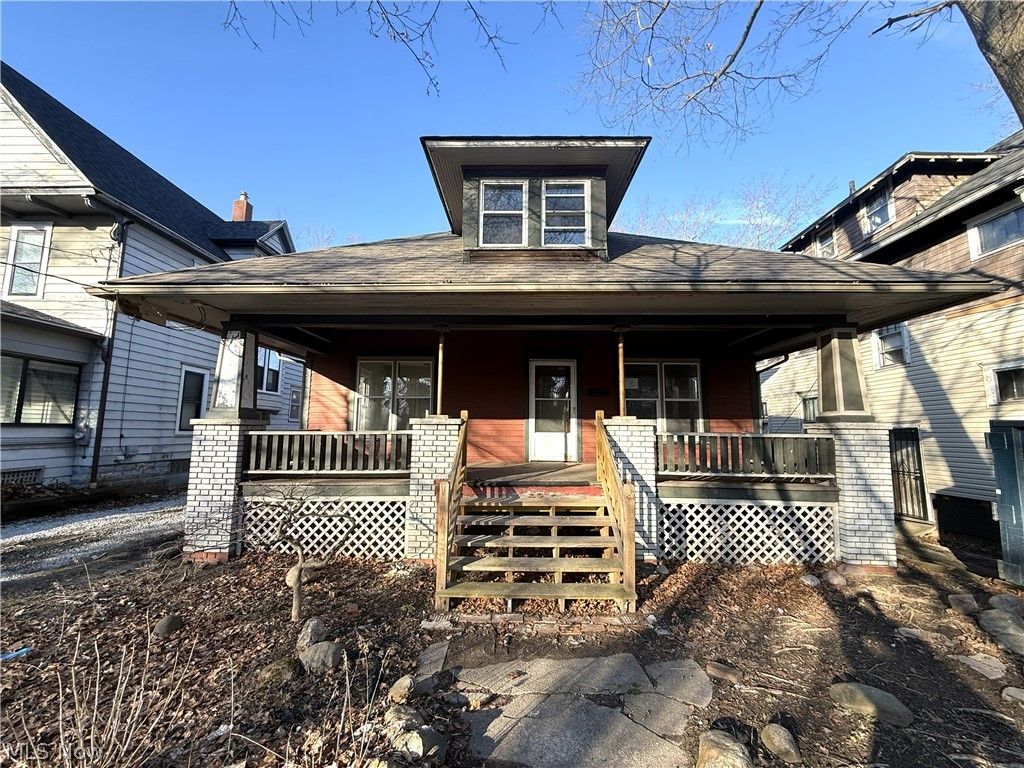 Photo of 295 Grove Street, Akron, OH 44302 (MLS # 5191260)