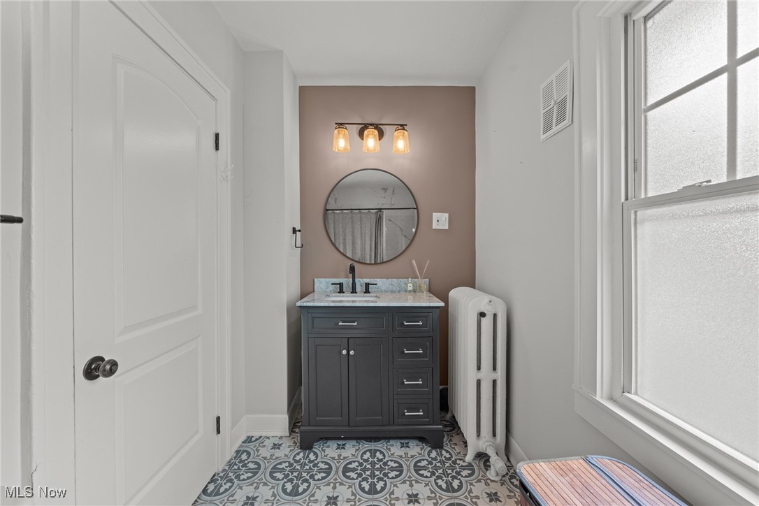 Shaker Heights, Ohio 44120, United States, 4 Bedrooms Bedrooms, ,3 BathroomsBathrooms,Residential,Active,143902