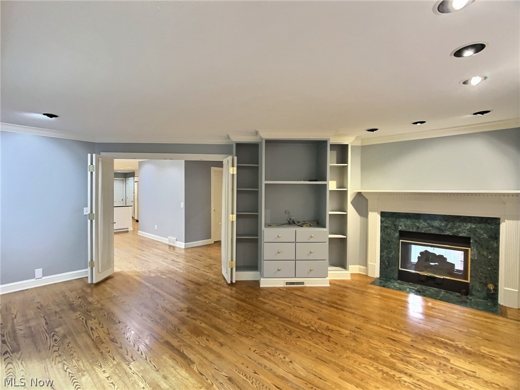 Bratenahl - Residential