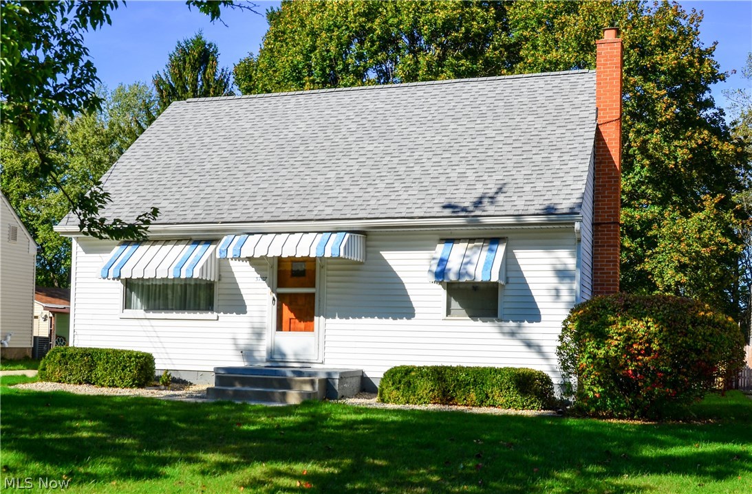 Single-owner Cape Cod in Mogadore by Lions Park. New Furnace in 2014, New A/C unit in 2015. New Roof with Dimensional Shingles in 2007 and Concrete Driveway less than 10 years old. The 1 1/2 Car Garage features an 8 x 15 Workshop and a 10 x 29 Enclosed Patio with Natural Gas hood-up for a Gas Grill! Fenced-in Backyard. 11 x 24 Family Room on the 1st floor features lots of Windows and a Fireplace. Easy to keep clean with the Central Vacuum System. This lovingly maintained home is Move-In Ready! Appliances stay. Call for an Private Viewing Today!