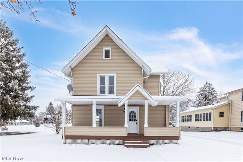 Photo of 225 S Main Street, Spencer, OH 44275 (MLS # 5187556)