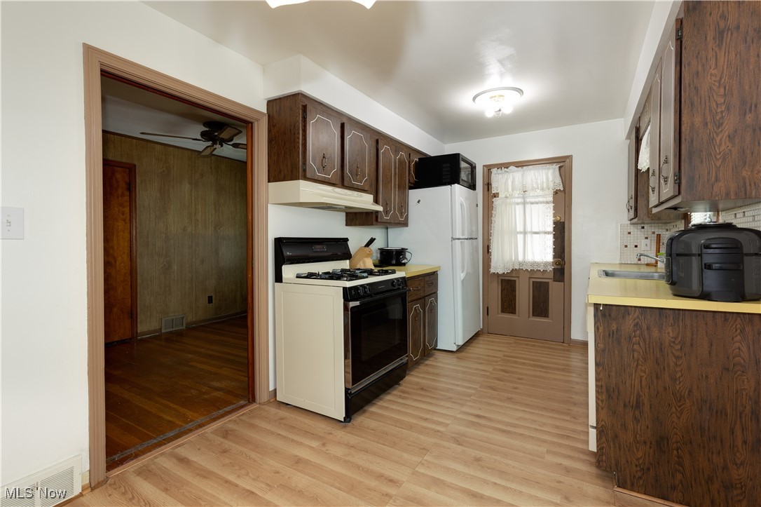 13704 Maple Leaf Drive, Garfield Heights, Ohio image 13