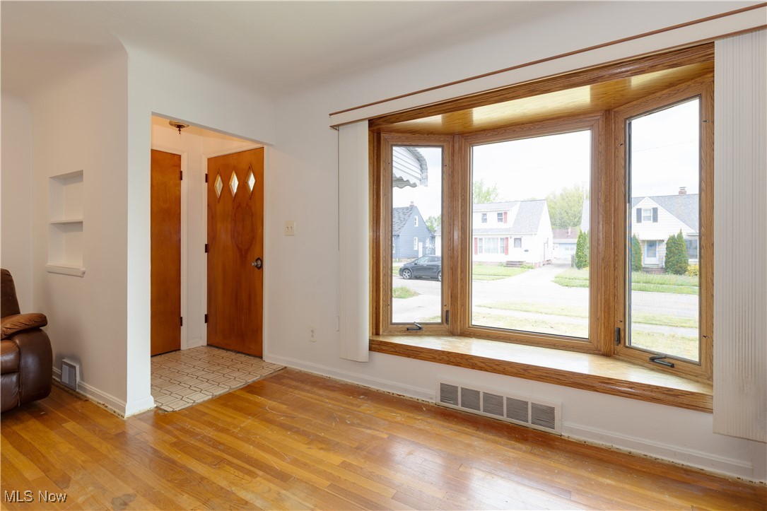 13704 Maple Leaf Drive, Garfield Heights, Ohio image 22