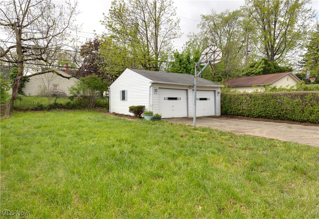 13704 Maple Leaf Drive, Garfield Heights, Ohio image 7