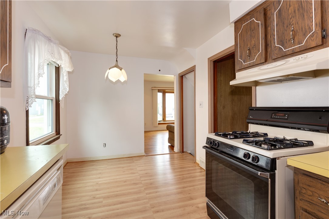 13704 Maple Leaf Drive, Garfield Heights, Ohio image 24