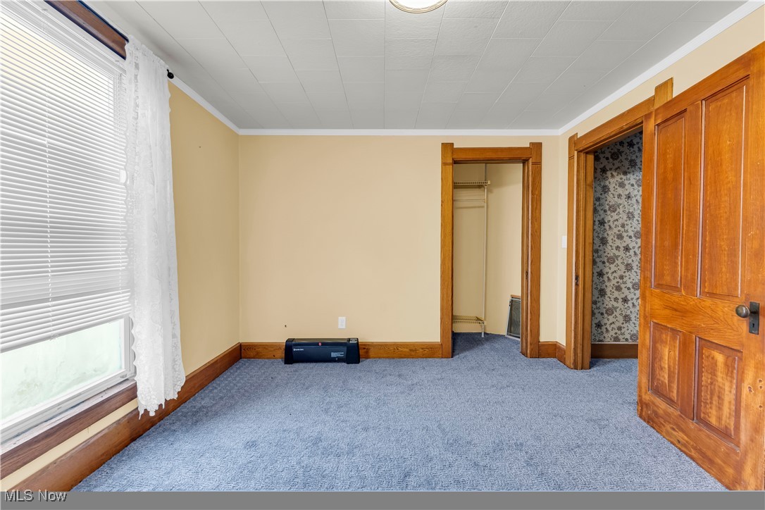 Village/New London - Residential