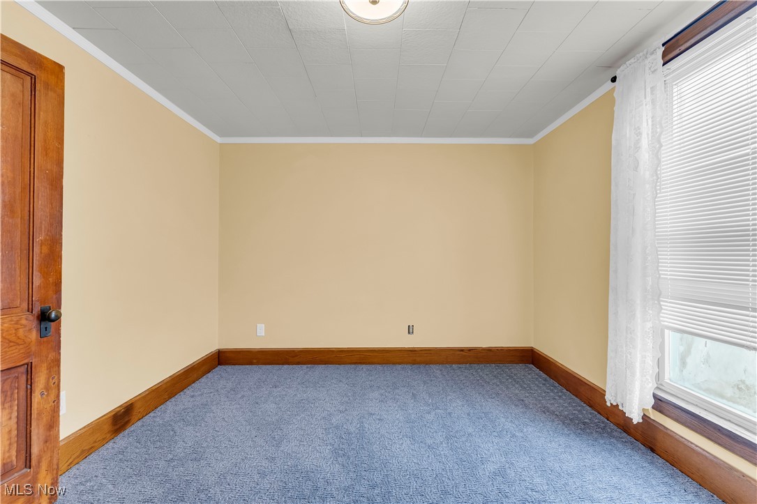 Village/New London - Residential