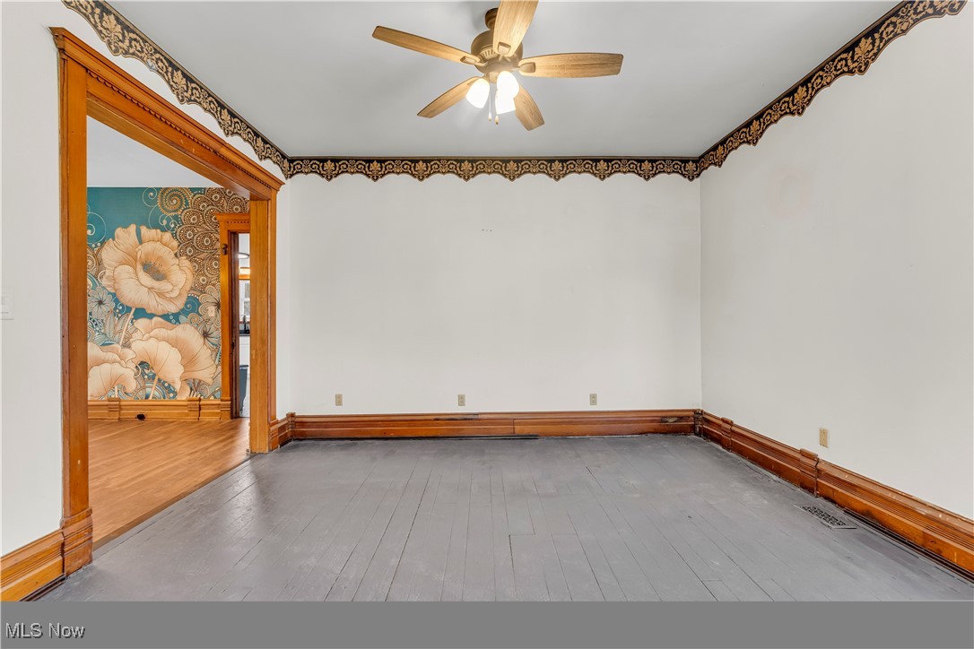 Village/New London - Residential