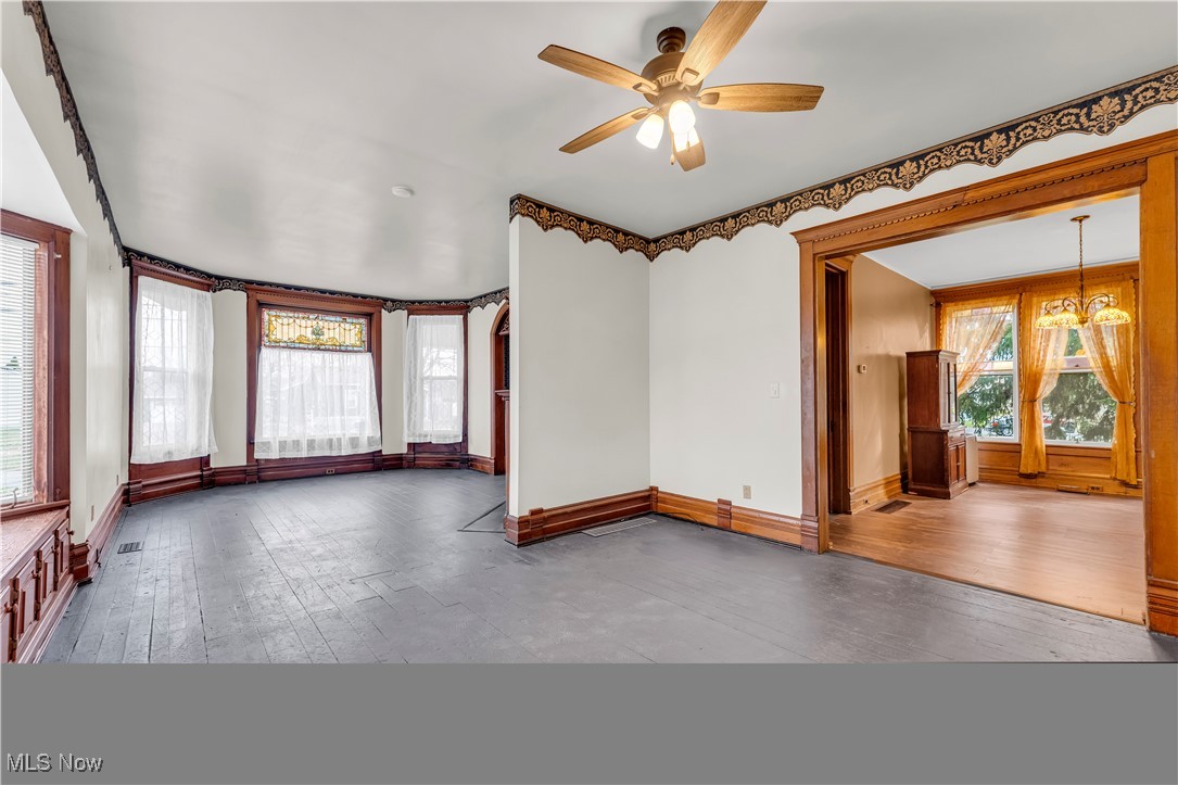 Village/New London - Residential