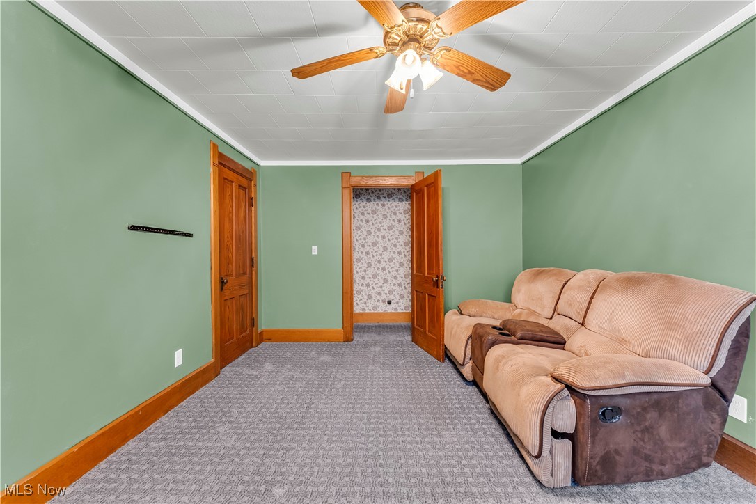 Village/New London - Residential