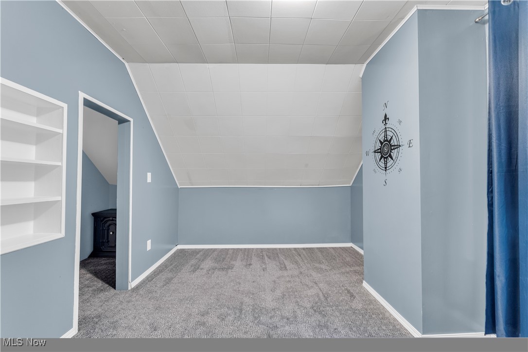 Village/New London - Residential