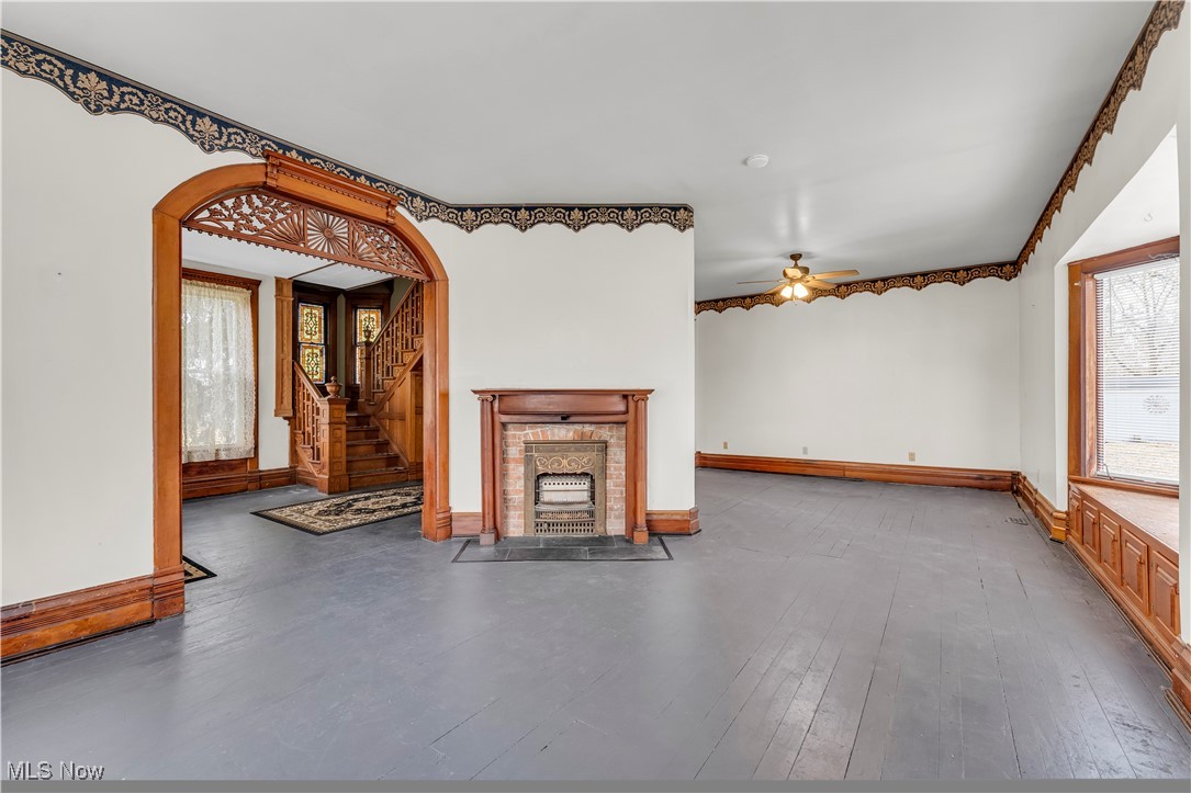 Village/New London - Residential