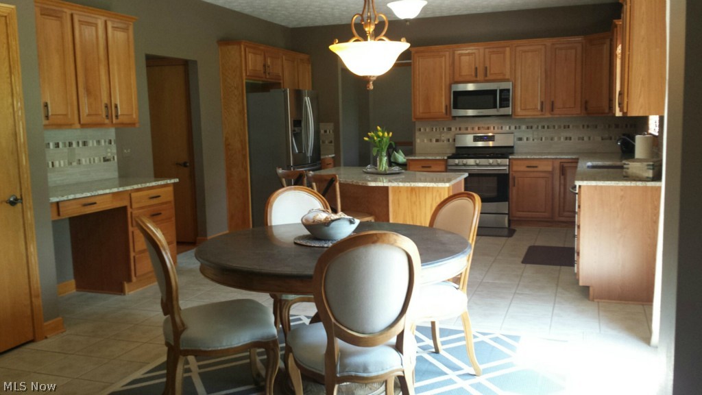 Stillmeadow Estate #9 - Residential