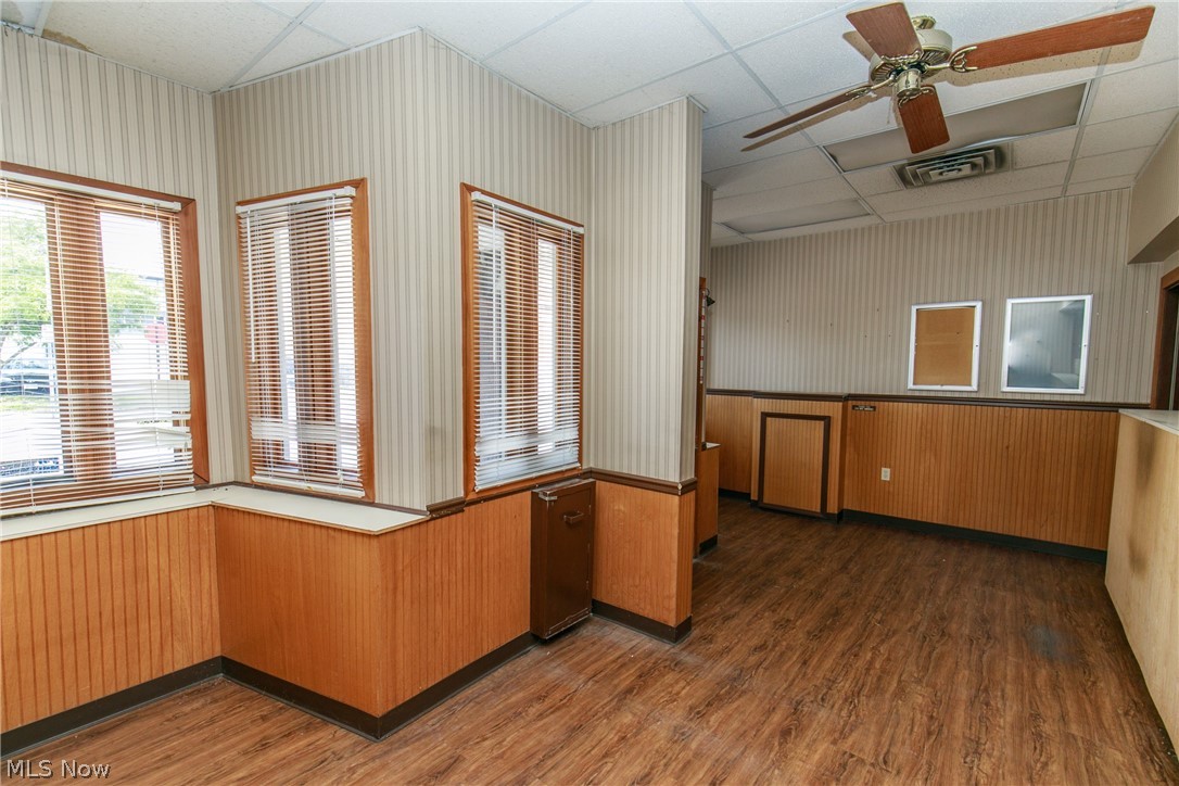 Fw Sears Sub - Commercial Lease