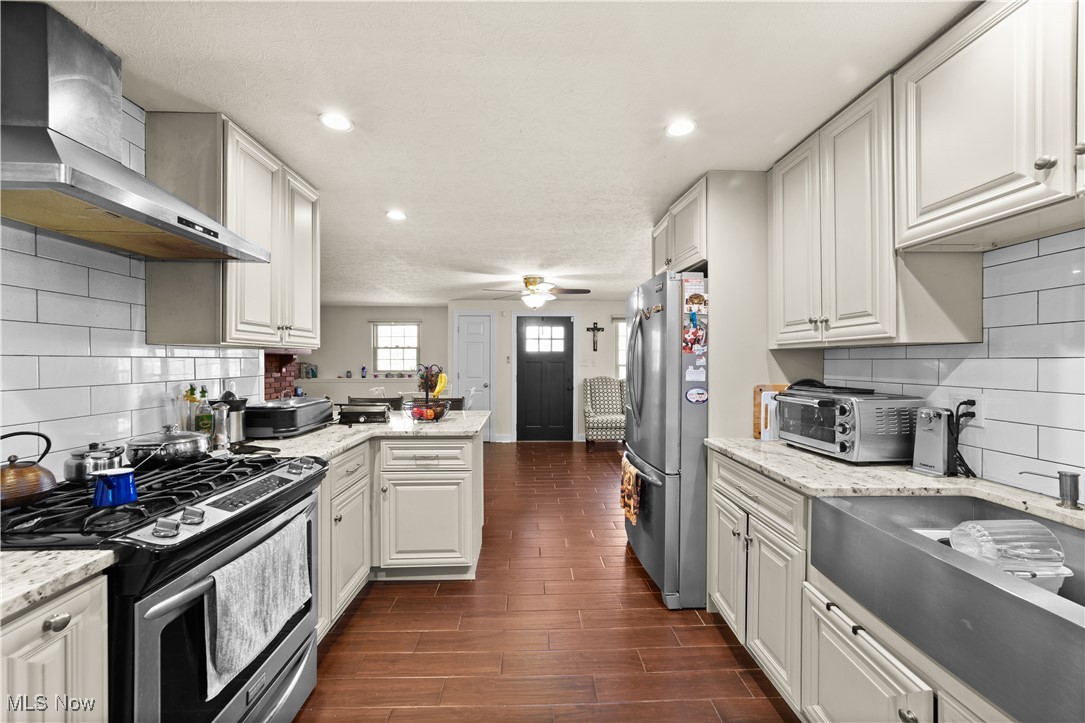 3681 Nagel Road, Avon, Ohio image 21