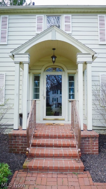 John S Mcconnells Grandview Ad - Residential