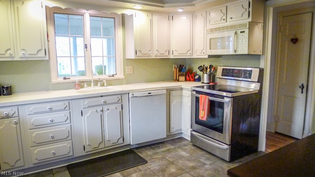 John S Mcconnells Grandview Ad - Residential