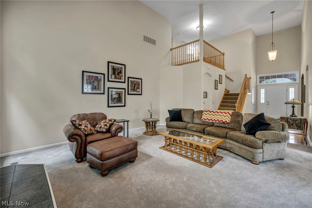 15447 Oak Hollow Lane