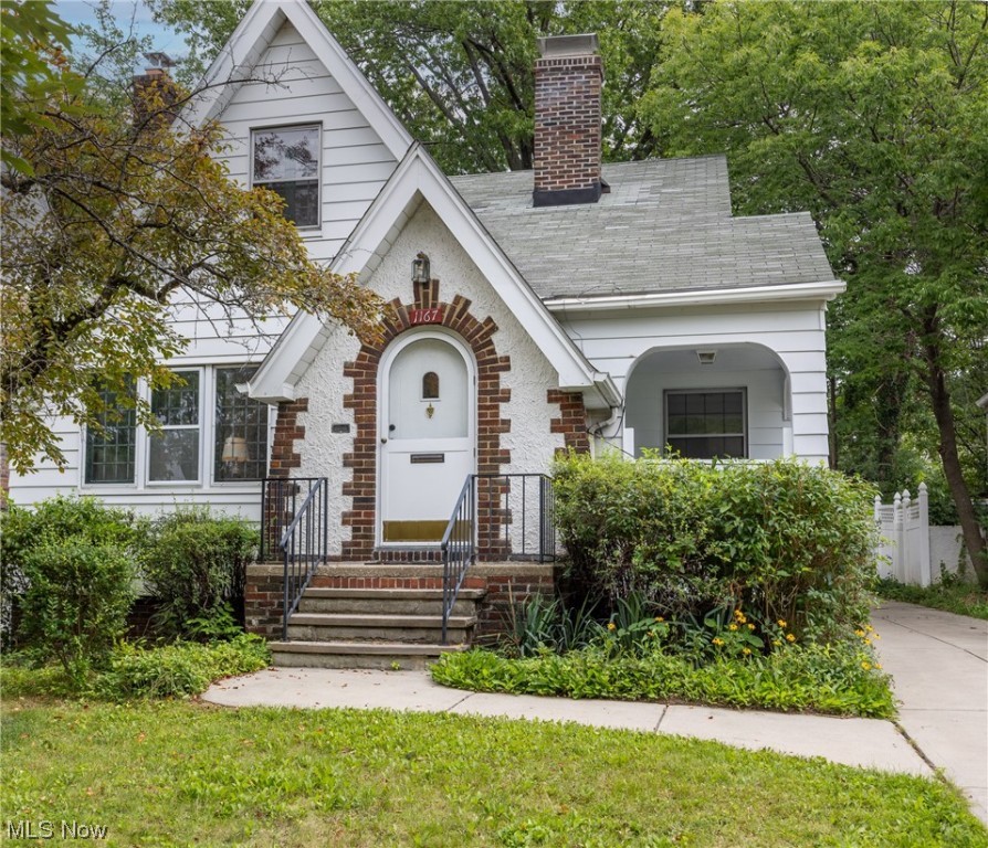 Cleveland Heights Blvd - Residential