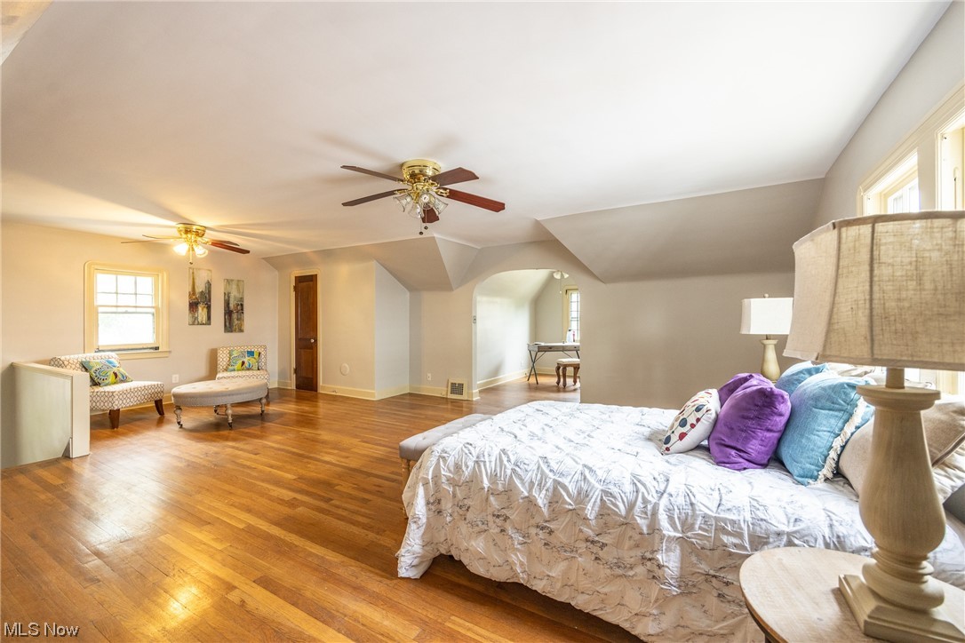 Cleveland Heights Blvd - Residential