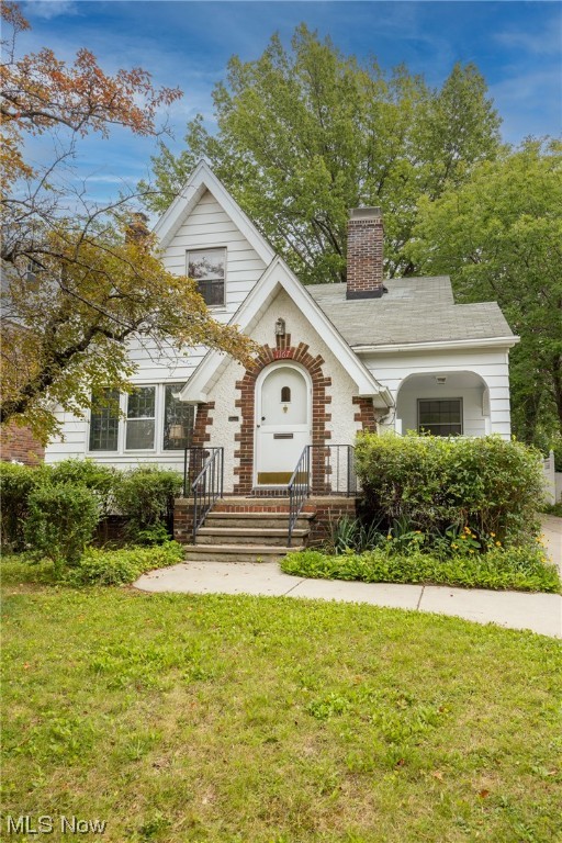 Cleveland Heights Blvd - Residential