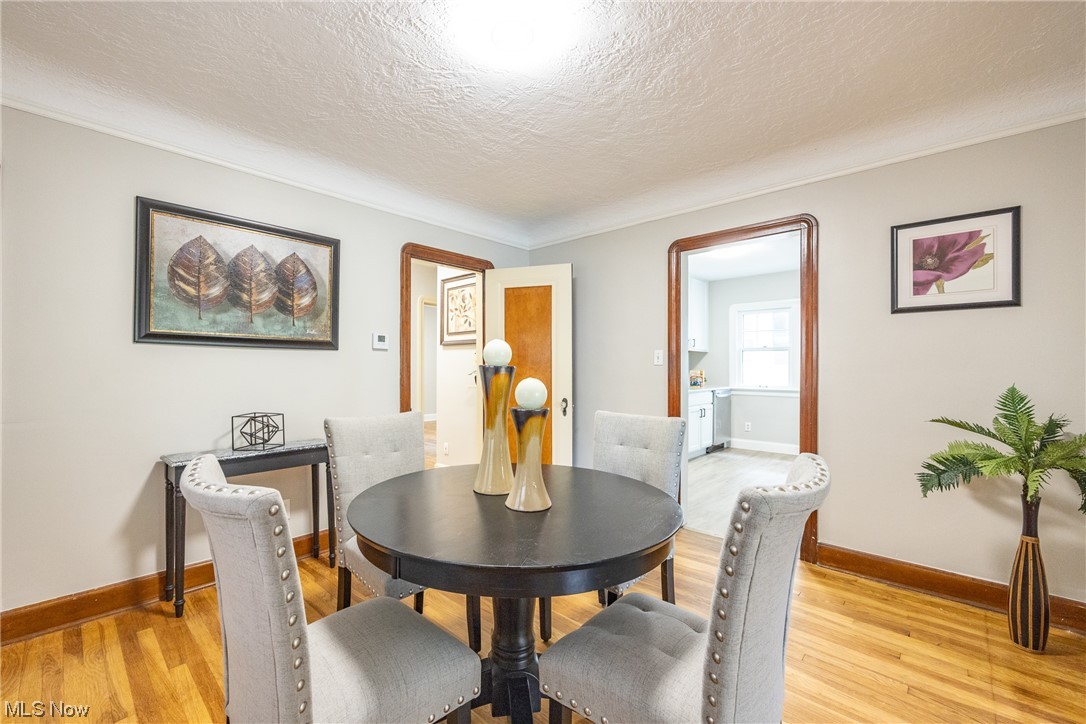 Cleveland Heights Blvd - Residential