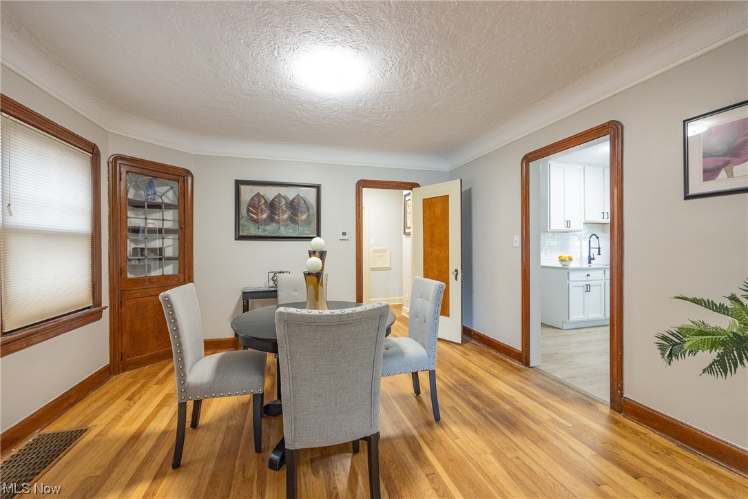 Cleveland Heights Blvd - Residential