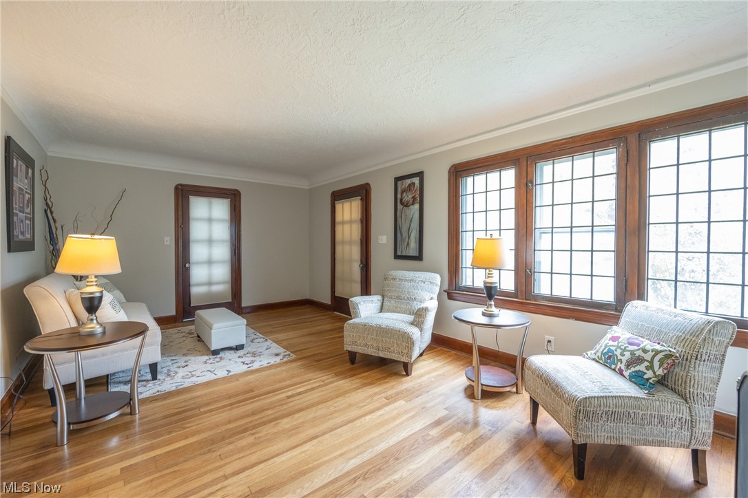 Cleveland Heights Blvd - Residential